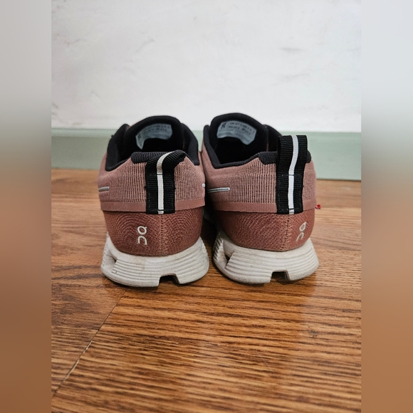 ON CLOUD 5 Waterproof Running Sneakers - Picture 5 of 11